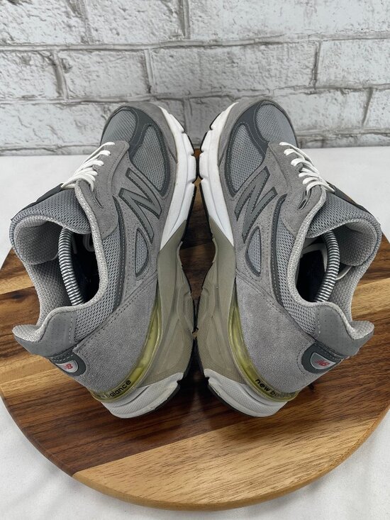 New Balance 990v4 Mens Sz. 11 2E Wide Grey Silver Running Shoes Made in USA main image 15